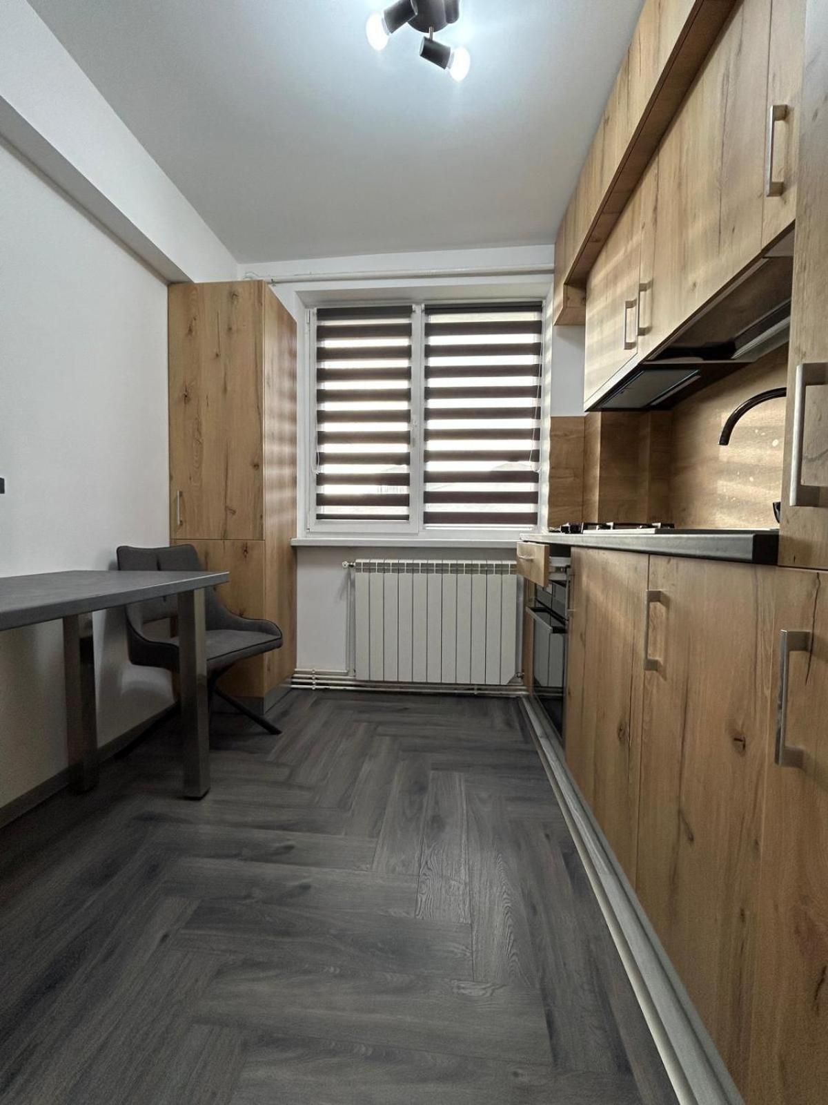 Elit Apartment Craiova Esterno foto